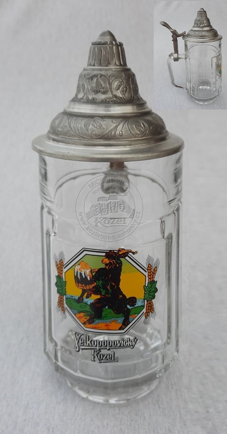 S01260 0,5L Ušák, cejch na skle, na dně AUSTRIA