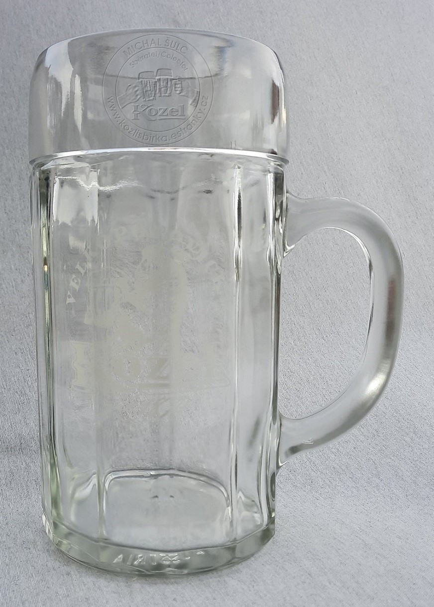 S02645 1,0L Ušák, cejch na skle, na dně AUSTRIA, bíle SOHM, rok 2011