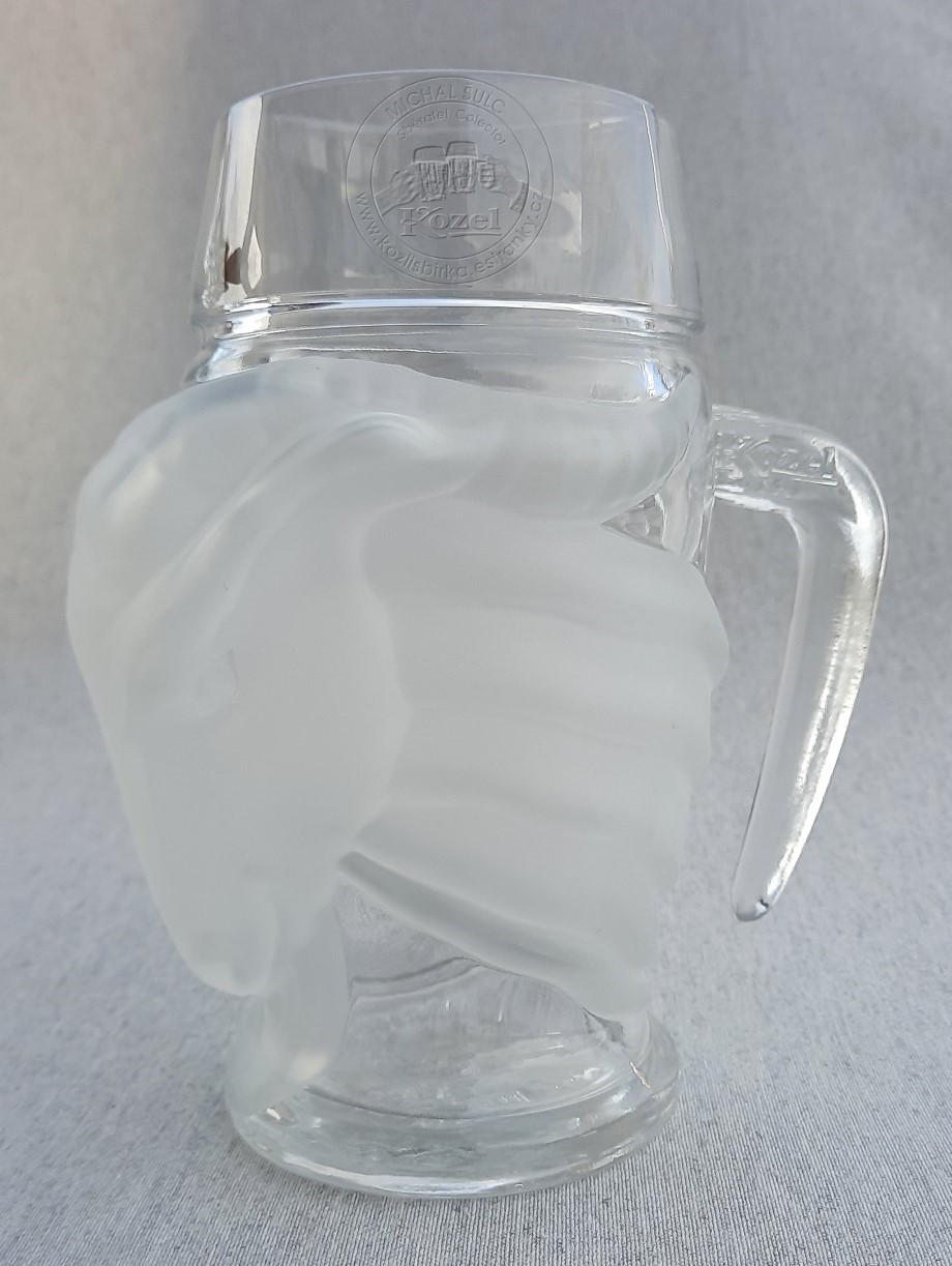 S02662 0,5L Ušák roháč, na dně VELKÉ POPOVICE, pískovaný z dílny WWW.PISKOVANISKLO.CZ v roce 2021